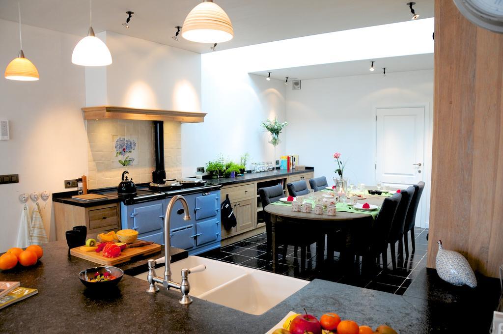 Val Des Roses Bed & Breakfast